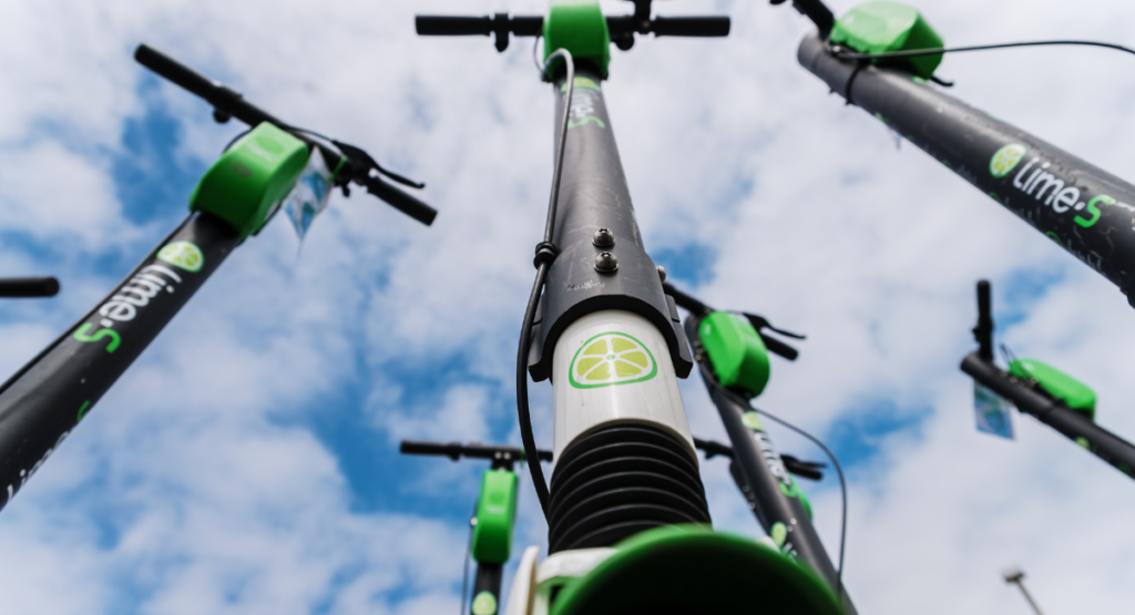 Disfruta de la Libertad con el Patinete Eléctrico BMW eScooter