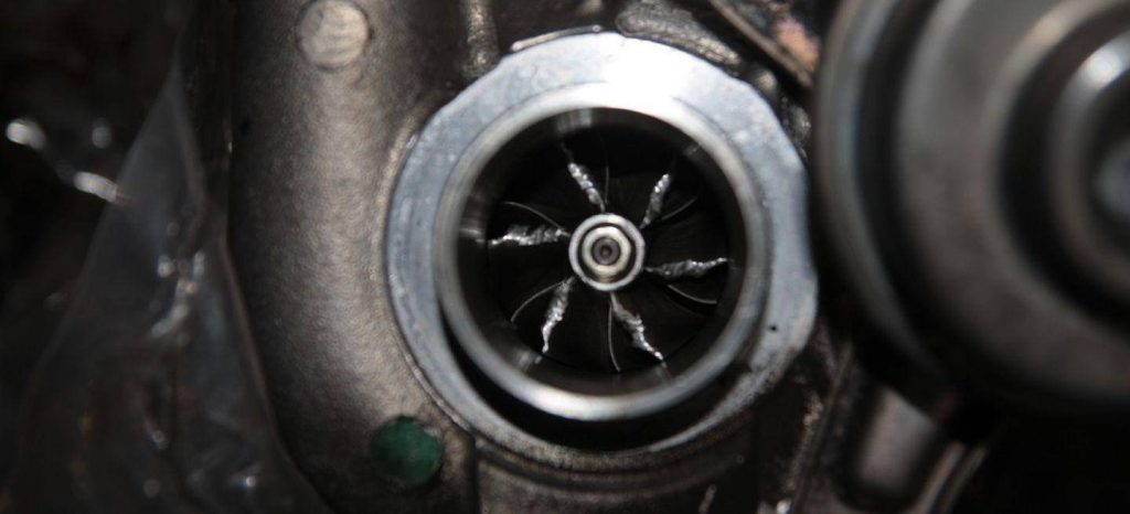 cuanto cuesta arreglar el turbo de un coche