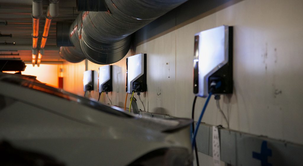 Normativa actual sobre la instalación de cargadores de coche eléctrico en garajes comunitarios  instalación de cargadores de coche eléctrico en garajes comunitarios