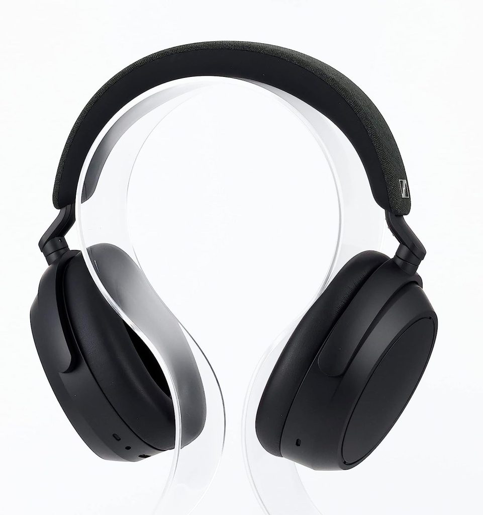 Sennheiser Momentum 4: Auriculares Inalámbricos de Gama Alta Los Sennheiser Momentum 4 son unos auriculares inalámbricos de alta gama que destacan por su calidad de sonido excepcional y su diseño cómodo y elegante.