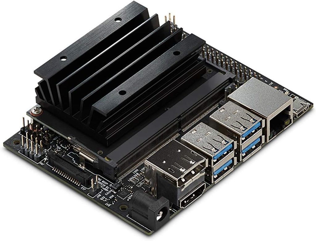 Jetson Nano Dev Kit: Kit de desarrollo de Nvidia para inteligencia artificial El Jetson Nano Dev Kit es un kit de desarrollo que te permite explorar el mundo de la inteligencia artificial de una forma fácil y divertida. Con este kit, podrás crear proyectos que usen la visión artificial, el reconocimiento de voz, la robótica, los drones y más, usando una plataforma potente y versátil que se adapta a tus necesidades.