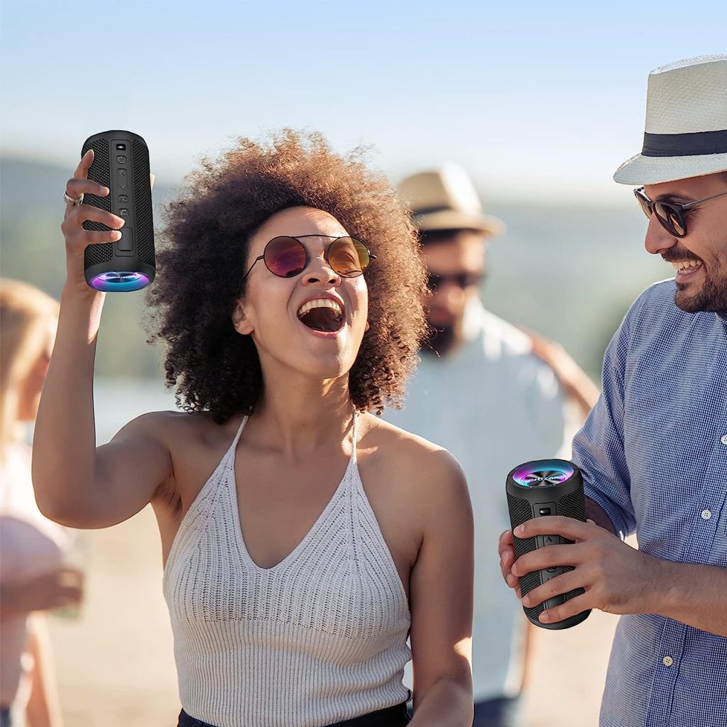 Altavoz Bluetooth Acuático de Ortizan: El compañero perfecto para la piscina este verano La conectividad Bluetooth te permite emparejar fácilmente el altavoz con tus dispositivos compatibles, como teléfonos inteligentes, tabletas o computadoras portátiles.