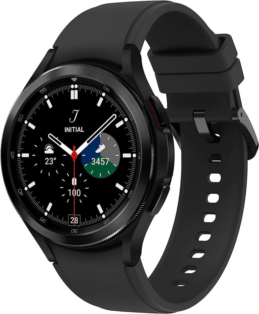 En términos de diseño, el Galaxy Watch4 presenta una estética elegante y moderna. Con una pantalla redonda y una variedad de opciones de correas intercambiables, puedes personalizar el reloj según tu estilo personal y adaptarlo a cualquier ocasión. 