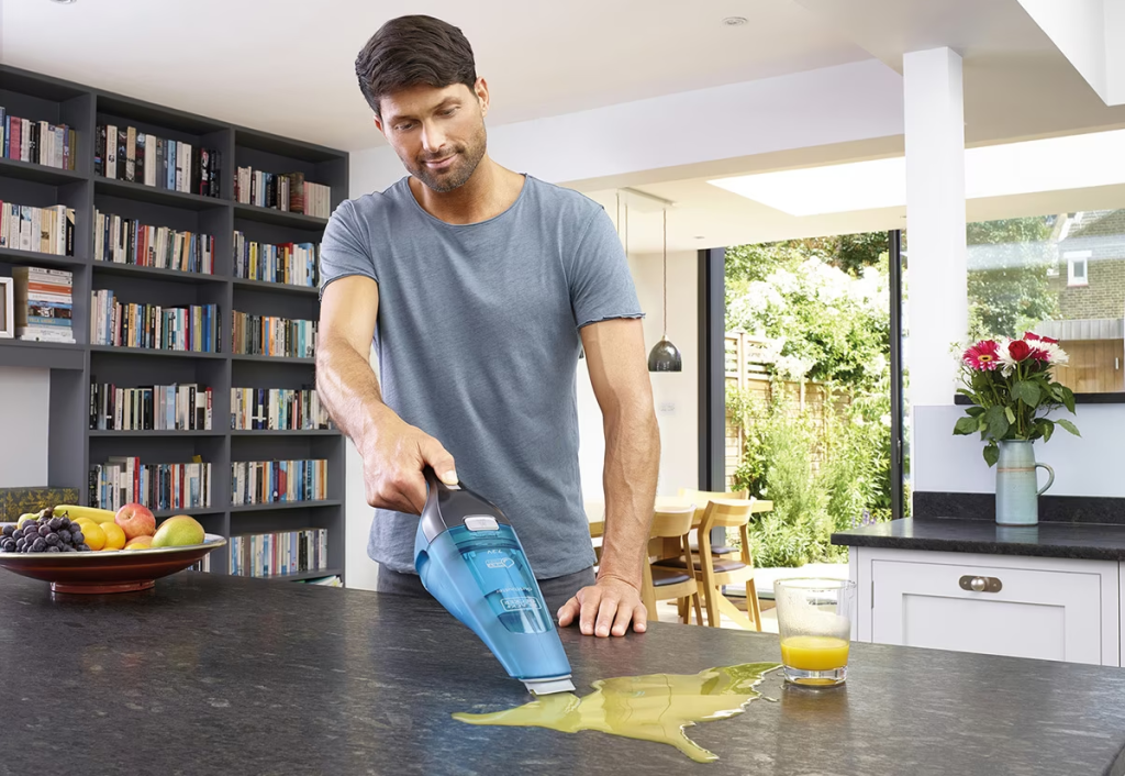 Te damos 5 ventajas de tener tu aspiradora de mano Black+Decker WDC-215-WA Aspirado de mano
