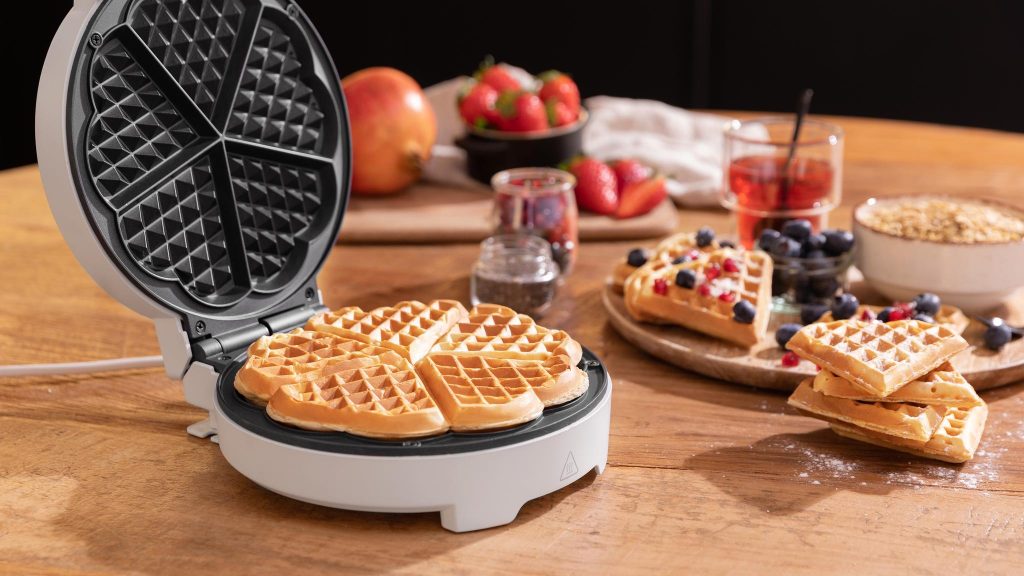 Descubre la Gofrera Cecotec Fun Gofrestone Sweetie: te damos buenas razones para enamorarte de ella   Cecotec gofrera