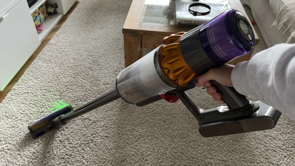 La Aspiradora Dyson V15 Detect Absolute: La Revolución en la Limpieza de Mascotas Aspiradora Dyson V15 Detect Absolute