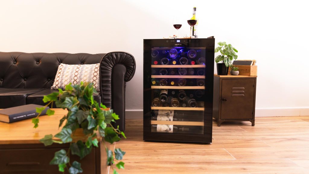 La Vinoteca Bolero GrandSommelier 48000 Black: Un toque de elegancia para tus vinos Bolero GrandSommelier 48000 Black