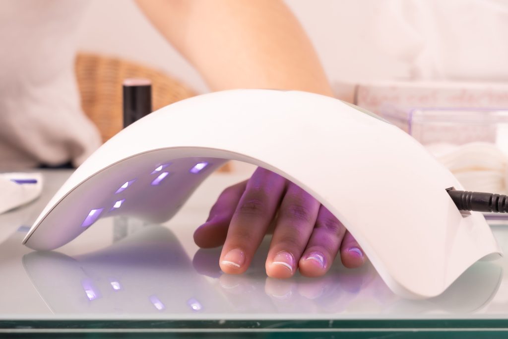¿Qué es una lámpara de luz LED o secador de uñas profesional? Lámparas profesionales para secar uñas